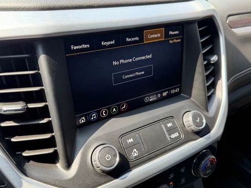 Used 2023 GMC Acadia SLT AWD/4WD image 19