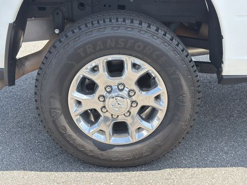 Used 2024 RAM 2500 Laramie AWD/4WD image 39