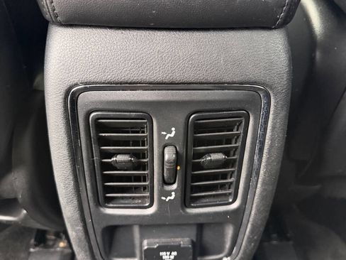 Used 2015 Jeep Grand Cherokee Altitude image 20