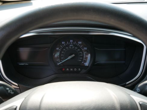 Used 2019 Ford Fusion SE AWD/4WD image 21