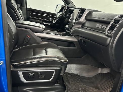 Used 2022 RAM 1500 Laramie AWD/4WD image 42