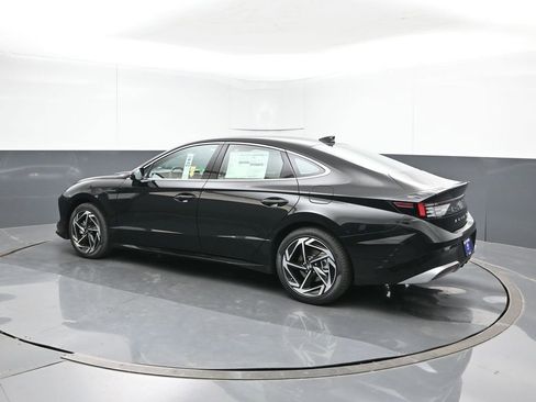 New 2026 Hyundai Sonata SEL FWD image 3