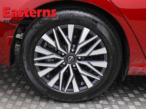 Used 2023 Nissan Altima 2.5 SV w/ SV Premium Package image 30