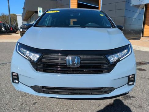 Used 2023 Honda Odyssey Sport image 9