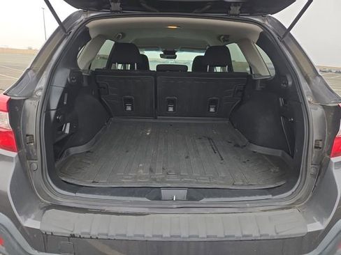 Used 2018 Subaru Outback 2.5i Premium image 11