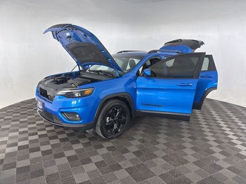 Used 2021 Jeep Cherokee Latitude Plus image 11