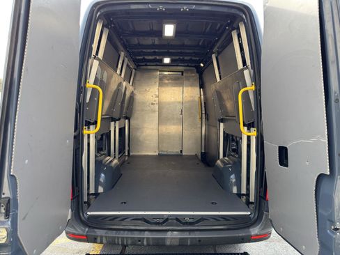 Used 2019 Mercedes-Benz Sprinter 144 image 26