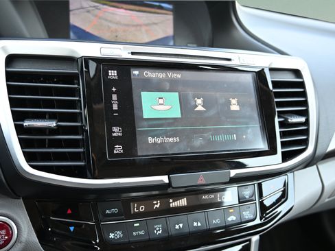 Used 2016 Honda Accord EX image 29