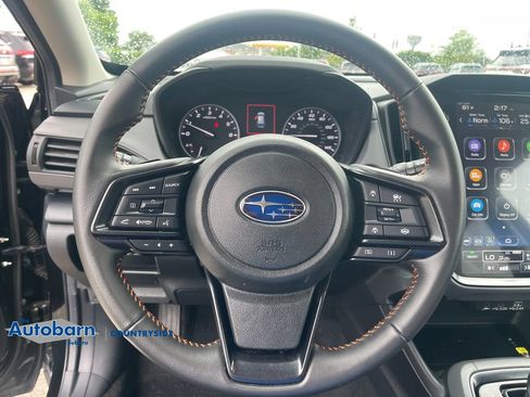 Used 2024 Subaru Crosstrek 2.5i Limited AWD/4WD image 12