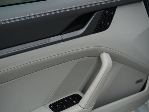 Certified 2022 Porsche 911 Carrera S RWD image 16