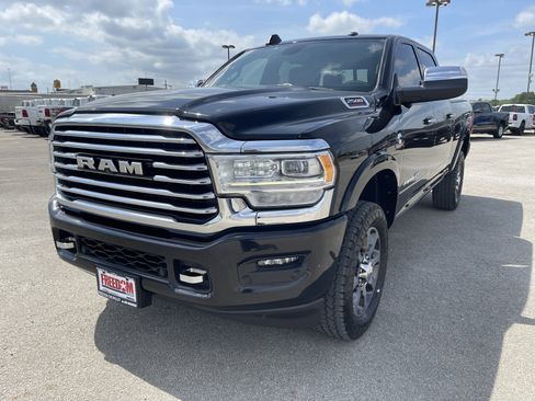 Used 2022 RAM 2500 Limited image 8