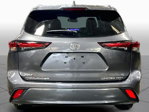Used 2024 Toyota Highlander Limited AWD/4WD image 5