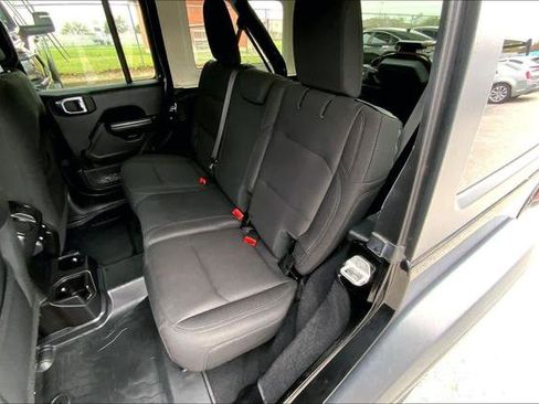 Certified 2018 Jeep Wrangler Unlimited Sport S image 19