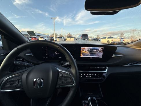 Used 2024 Buick Envista Avenir image 27