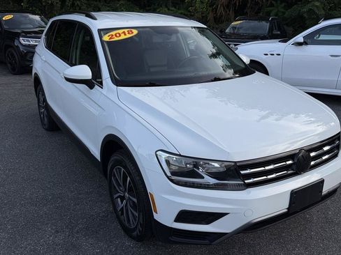 Used 2018 Volkswagen Tiguan SE AWD/4WD image 22