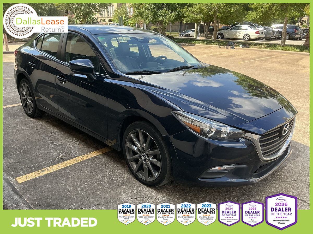 Used 2018 MAZDA MAZDA3 Touring FWD image 1