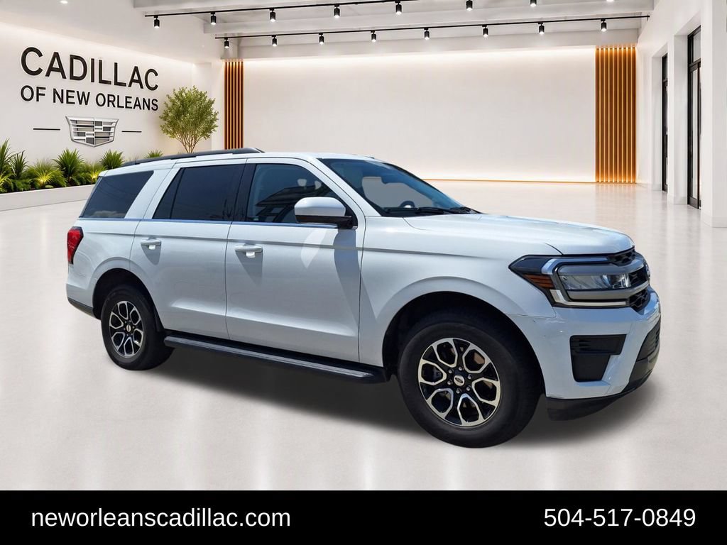 Used 2024 Ford Expedition XLT RWD image 1