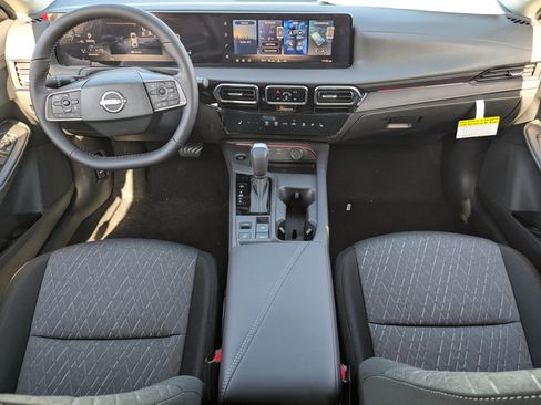 New 2026 Nissan Sentra SV w/ SV Convenience Package FWD image 11
