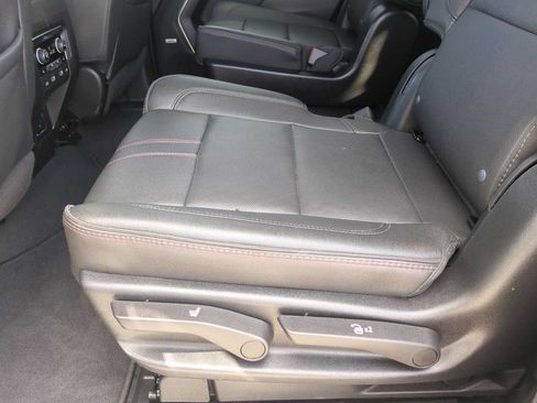 Used 2024 Chevrolet Tahoe RST w/ Luxury Package AWD/4WD image 25