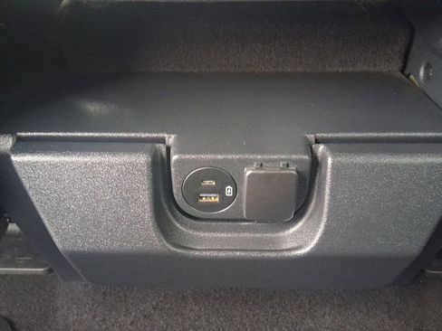 Used 2023 Ford F150 XLT image 17