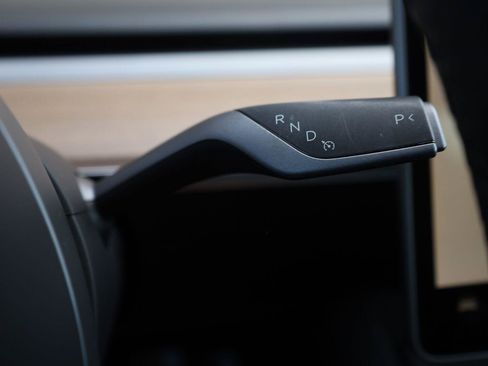 Used 2023 Tesla Model 3 Standard Range RWD image 35