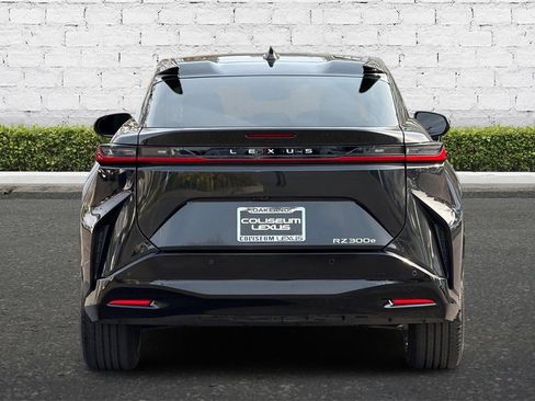 Used 2024 Lexus RZ 300e Premium image 5