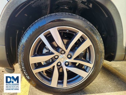 Used 2018 Honda Pilot Touring image 18