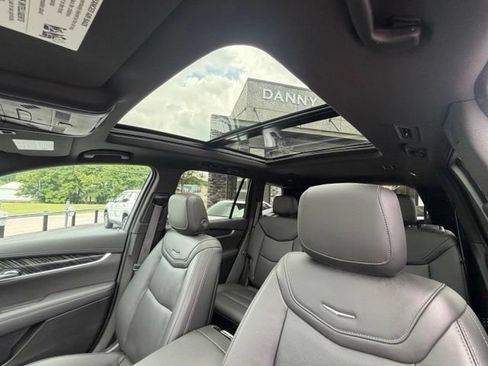 Used 2024 Cadillac XT6 Premium Luxury w/ LPO, Floor Liner Package AWD/4WD image 9