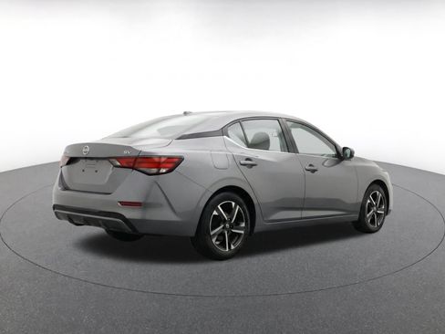 Used 2024 Nissan Sentra SV FWD image 9