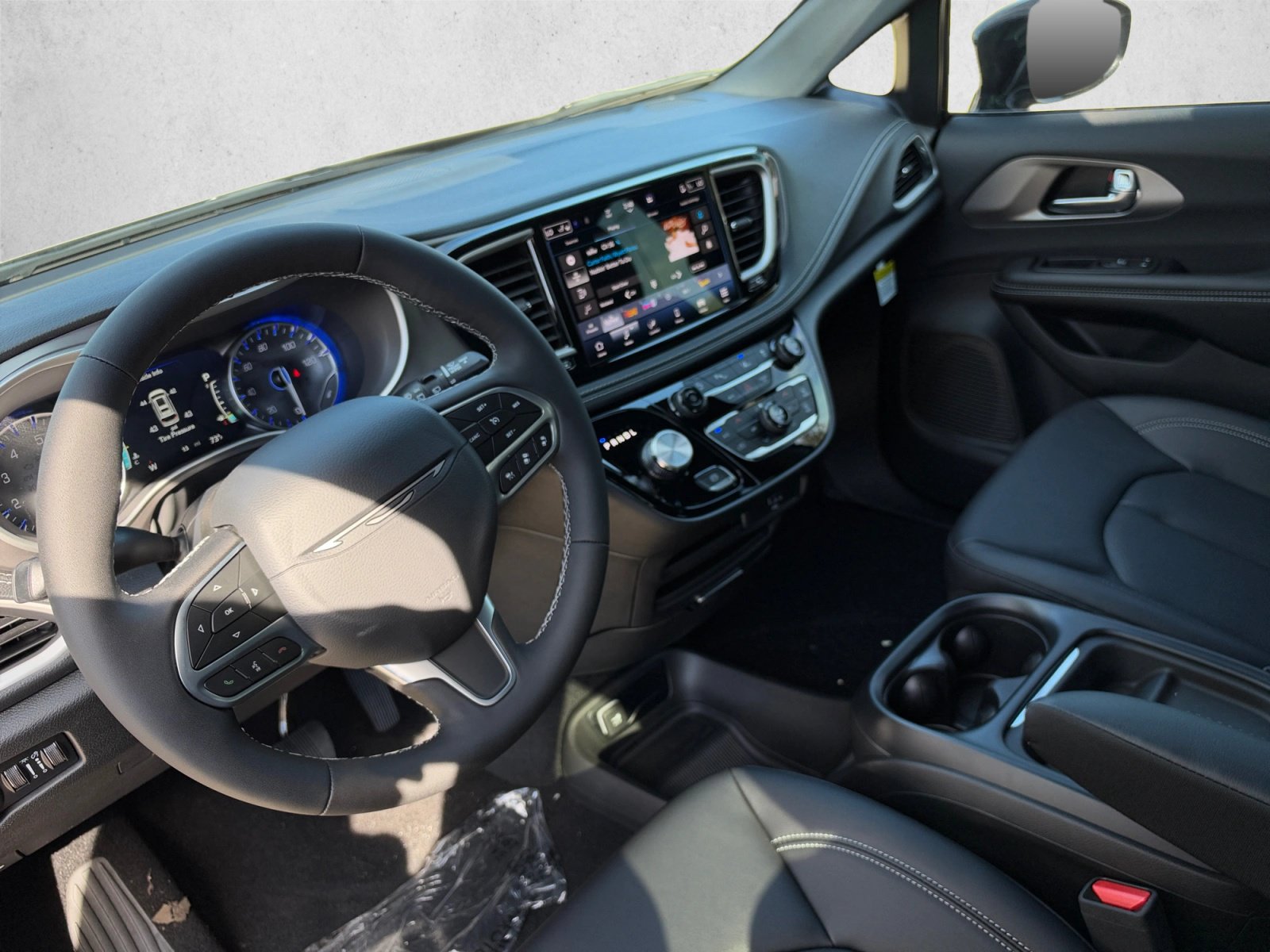 New 2027 Chrysler Pacifica Select FWD image 11