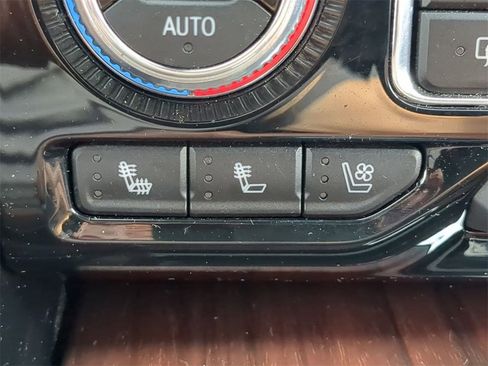 Used 2023 GMC Yukon Denali Ultimate w/ LPO, Floor Liner Package image 25