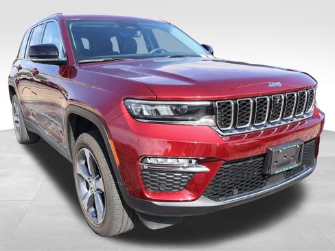Used 2022 Jeep Grand Cherokee Limited 4xe w/ Luxury Tech Group II AWD/4WD image 10