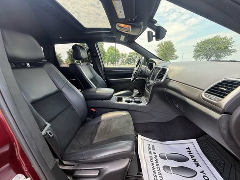 Used 2018 Jeep Grand Cherokee Altitude AWD/4WD image 11