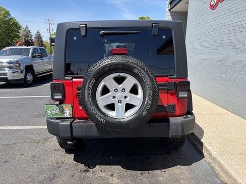 Used 2014 Jeep Wrangler Sport w/ Quick Order Package 24S AWD/4WD image 8