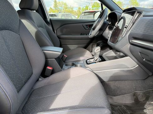 Certified 2025 Subaru Forester Premium AWD/4WD image 35