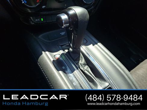 Used 2018 Honda HR-V LX image 14