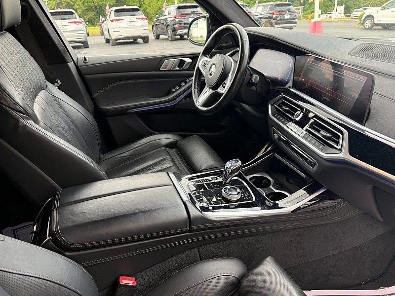 Used 2019 BMW X7 xDrive40i w/ Premium Package AWD/4WD image 10