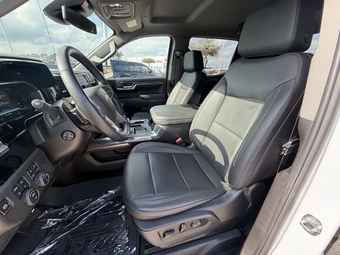 Used 2024 Chevrolet Silverado 1500 LTZ image 27