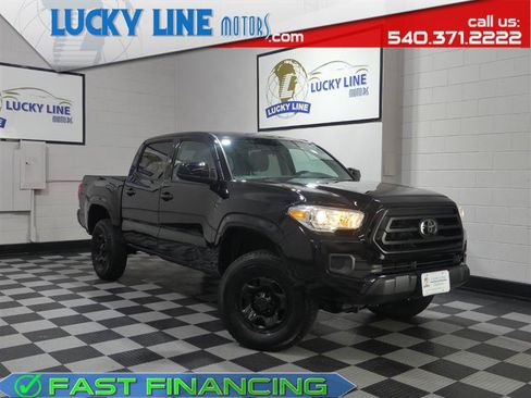 Used 2021 Toyota Tacoma SR AWD/4WD image 1