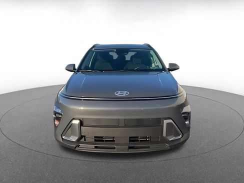 Used 2025 Hyundai Kona SEL image 5