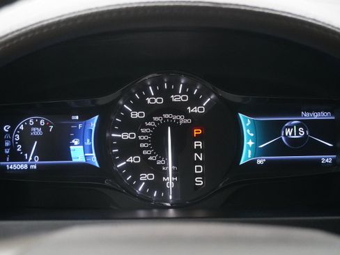 Used 2013 Lincoln MKX FWD image 22