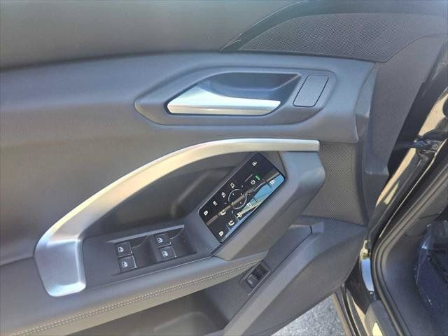 Used 2025 Audi Q5 Premium w/ Convenience Package AWD/4WD image 22