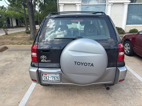 Used 2004 Toyota RAV4 2WD image 10
