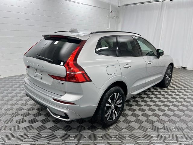 Certified 2025 Volvo XC60 B5 Core AWD/4WD image 5