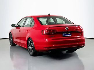 Used 2015 Volkswagen Jetta Sport video 5