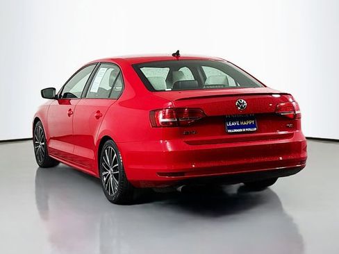 Used 2015 Volkswagen Jetta Sport image 5