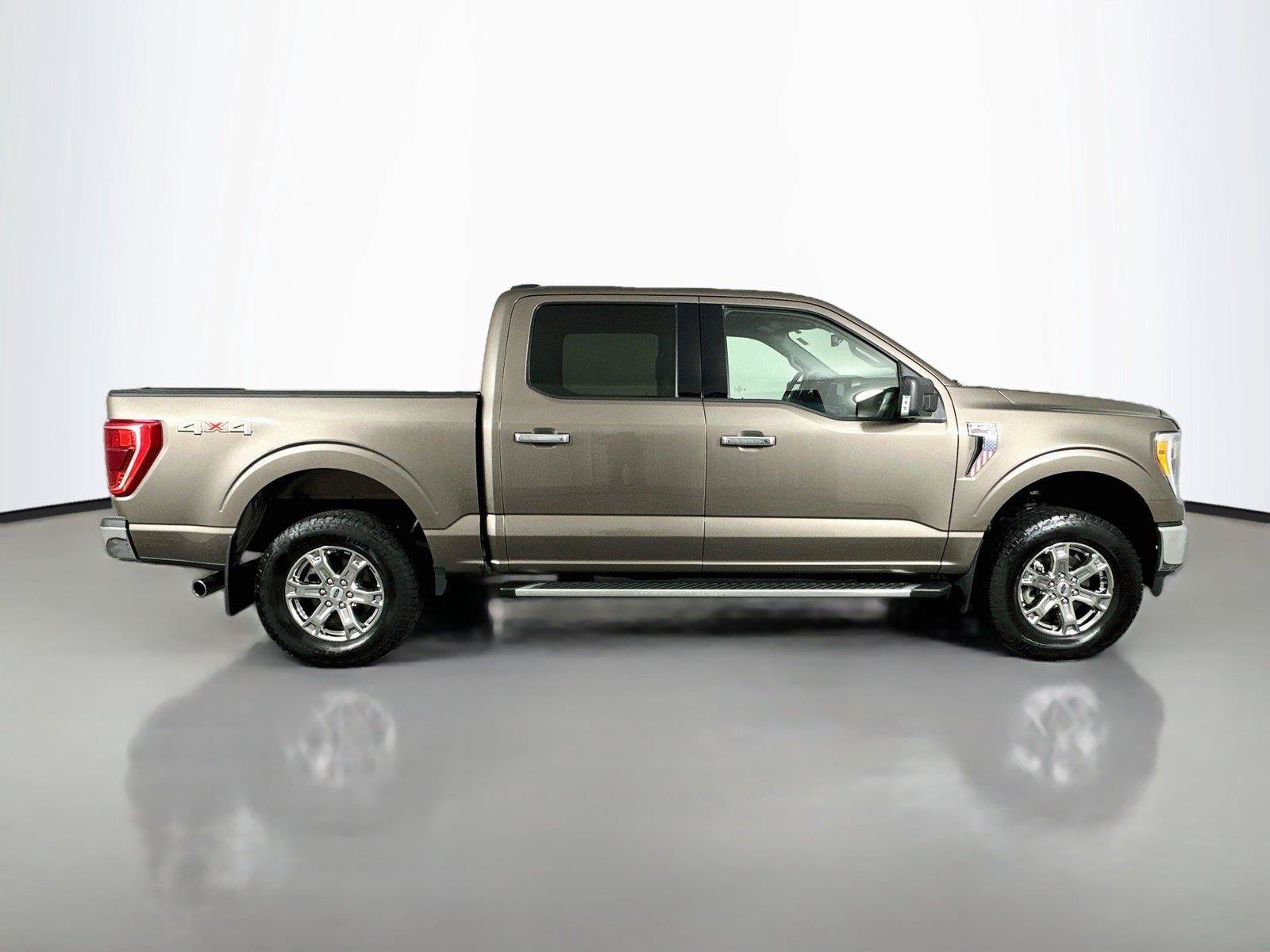 Used 2022 Ford F150 XLT w/ Equipment Group 302A High AWD/4WD image 17