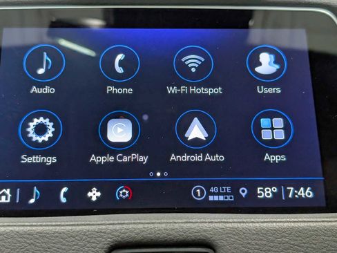 Used 2023 Cadillac XT4 Luxury w/ Cold Weather Package FWD image 26