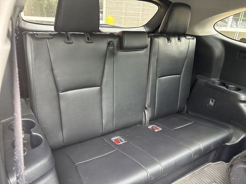 Used 2021 Toyota Highlander Platinum AWD/4WD image 32