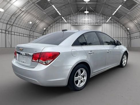 Used 2016 Chevrolet Cruze LT image 5